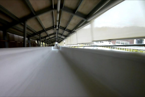 Experiência de passeio em pista de Bobsleigh e luge na LetôniaBob macio