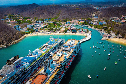 Private yacht tour of the Huatulco Bays Small yacht for 8 people