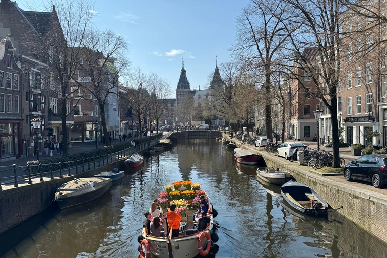 Amsterdam : Premium Tulip Boat Canal TourVisite des tulipes depuis la Maison d&#039;Anne Frank