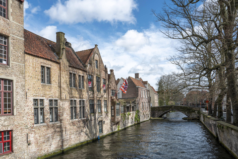 Caminhada histórica em Bruges com guia local. Praliné incluso