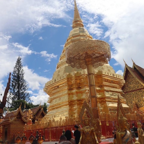 Half Day Morning Wat Pha Lat & Wat Phra That Doi Suthep Tour