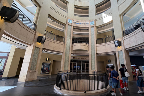 Los Angeles: Private Hollywood & Downtown Sightseeing Tour with a Local Extended (5.5 hours) + Griffith Observatory.