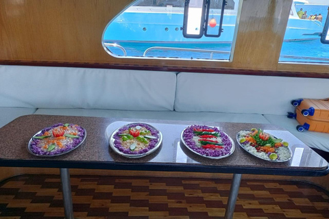 Hurghada: Beginner Diving Trip with Lunch, Transfer & Gear Boat Cruise with 2 Snorkeling Sites with Lunch & Transfer