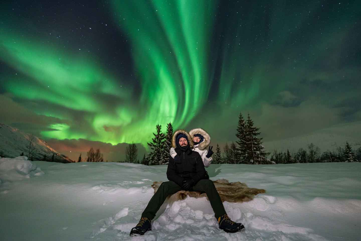 Tromsø: Exclusive Northern Lights Chase with Photos