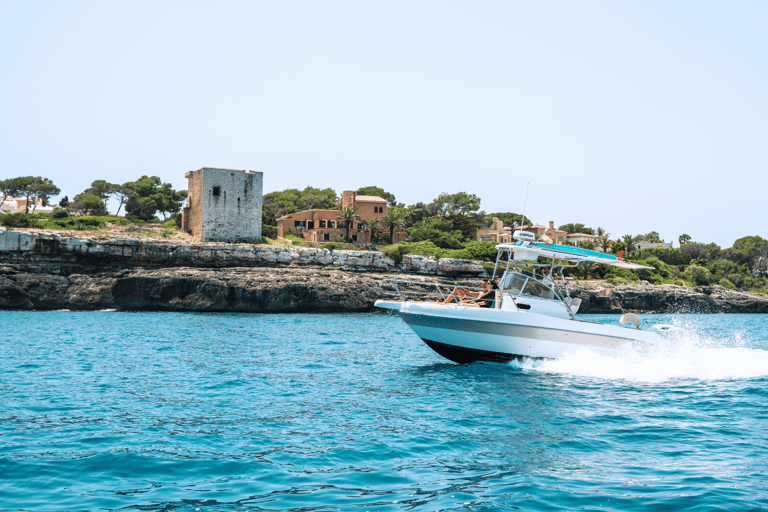 Boat trip through the coves of southeast Mallorca Boat Trip through the coves of southeastern Mallorca