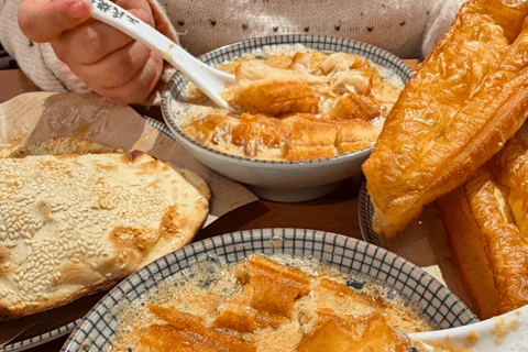 Hangzhou Breakfast Walk: Eat Like a Local in the City Center