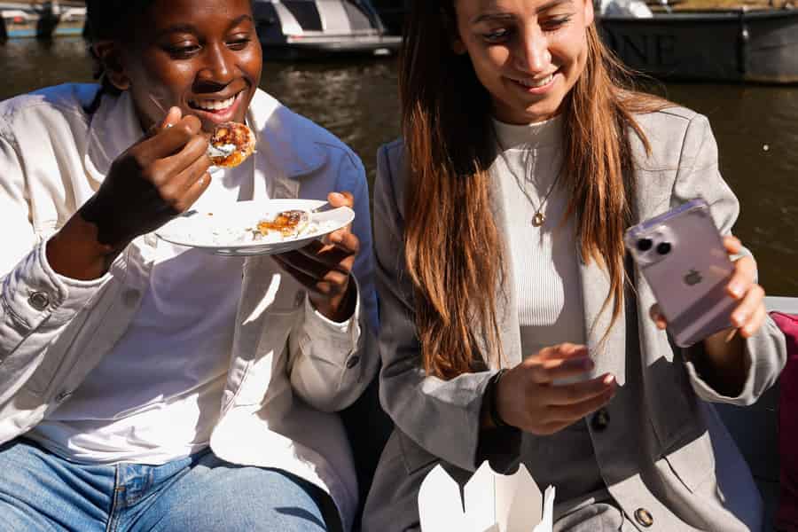 Amsterdam: Private Luxuskreuzfahrt mit BBQ und Getränken. Foto: GetYourGuide