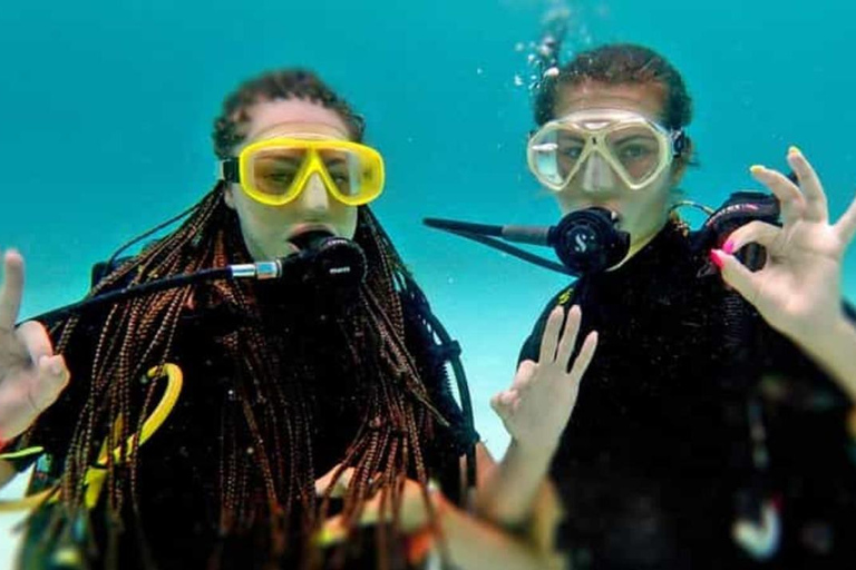 Goa: Scuba Diving Combo Package auf Grand Island