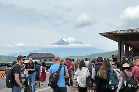Tokio: Soukromá výprava na 5. stanici hory Fuji, Hakone a outletové centrum Gotemba