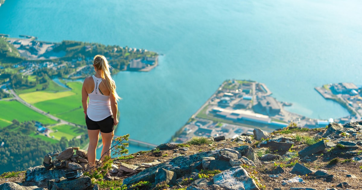 Åndalsnes: Gondelbaan en wandeling met gids door de bergen | GetYourGuide