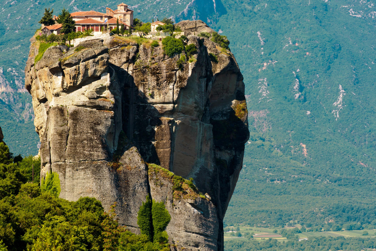 Meteora Guided Tour with SUV/VAN +Local Taverna in Kalampaka
