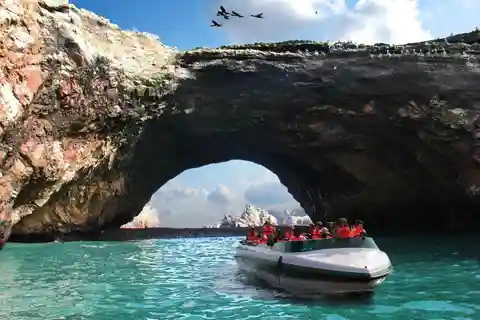Au départ de Lima : les îles Ballestas, Huacachina et la route des vins