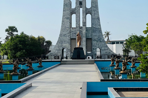 Accra: gita di 1 giorno con tour della città e pranzo