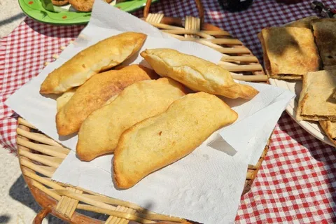Puglia: Corso di cucina in una masseria con degustazione di prodotti locali