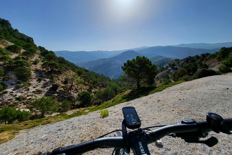 Von Granada aus: E-Bike-Tour durch Los Cahorros de Monachil