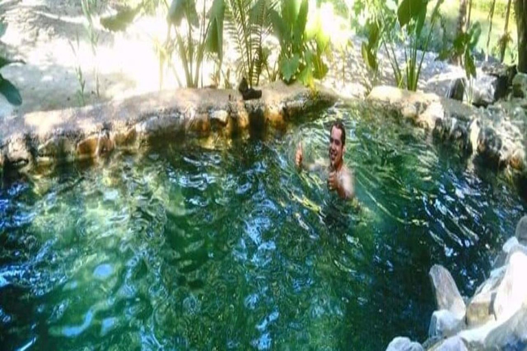 Puerto Escondido: Horseback Ride and Hot Springs Tour