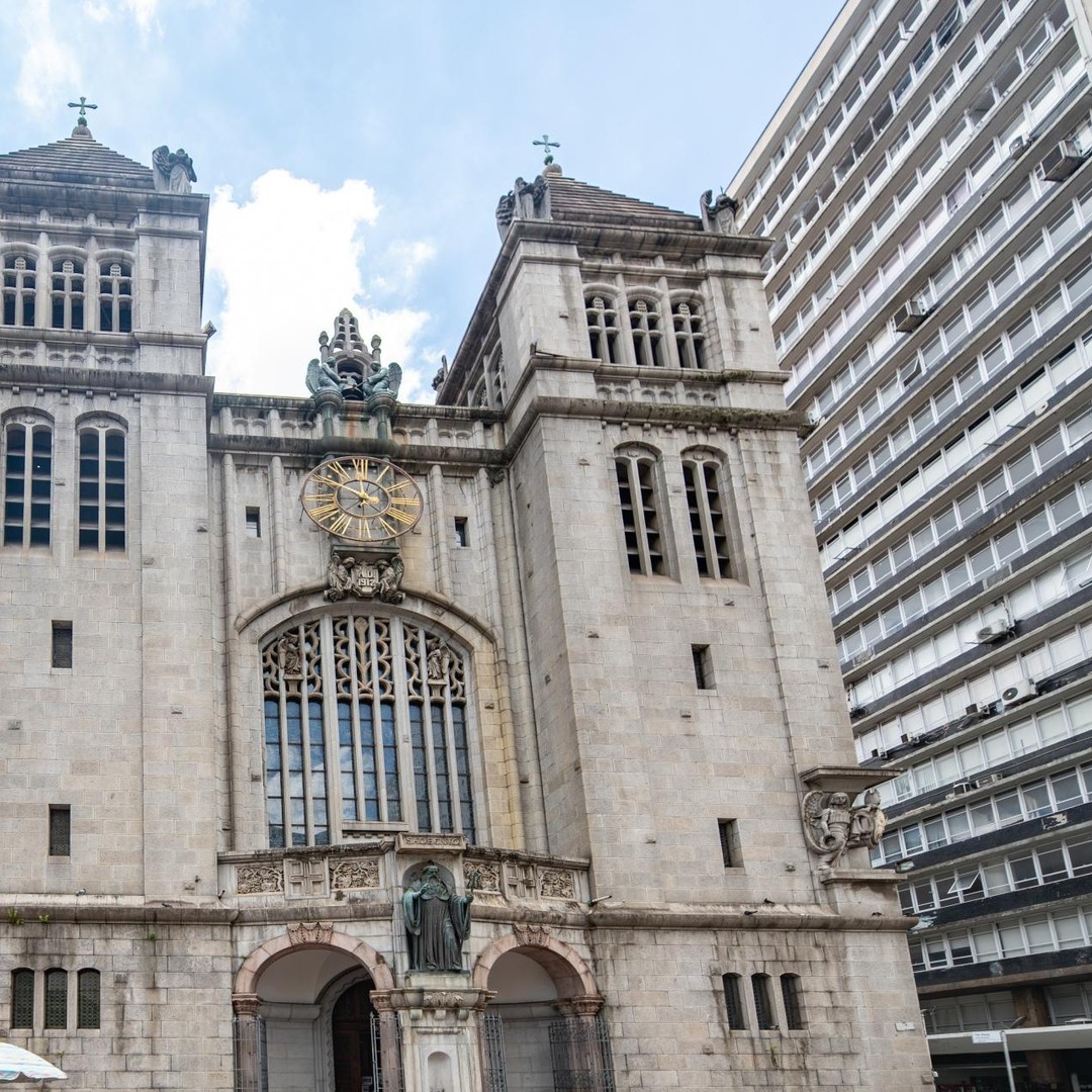 Colagem de mídia