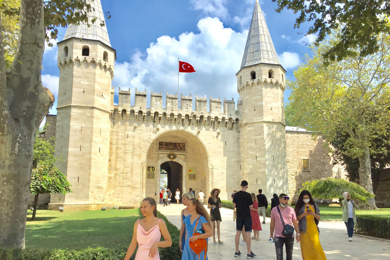 Istanbul: Topkapi Palace Tour with Harem Visit