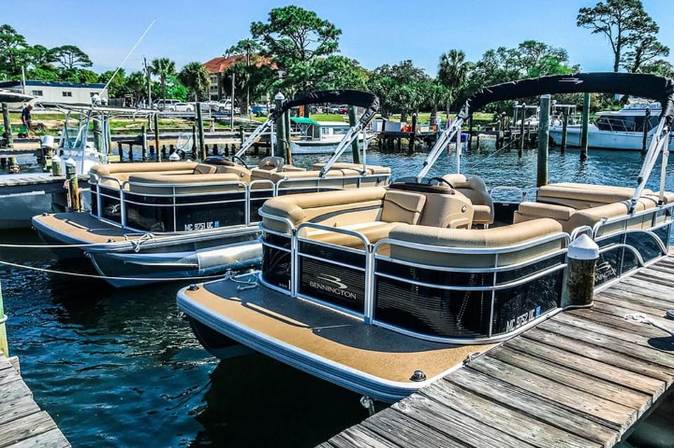 8 Hour Pontoon Boat Rental from Fort Walton Beach (12 Passengers Max)