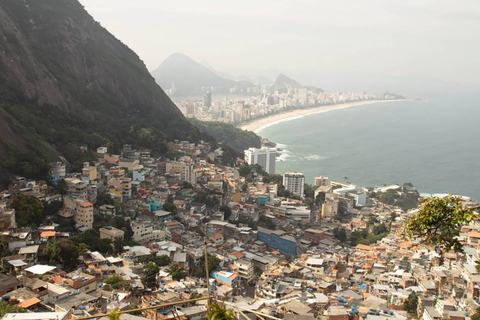 Rio de Janeiro: Favela do Vidigal 2-Hour Bar Tour