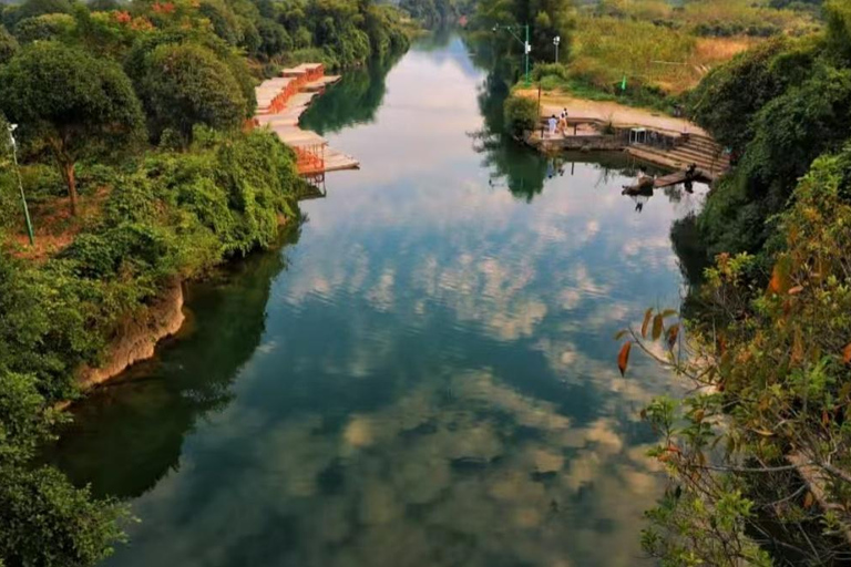 阳朔：天际线山脊、玉龙江和十里画廊阳朔：天际线山脊、玉龙河和十里画廊