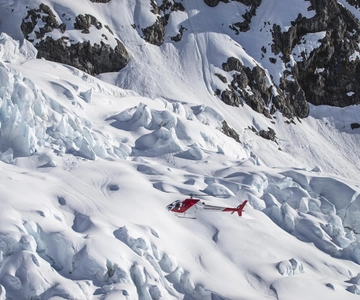 Mount Cook: Helicopter Flight with Alpine Landing