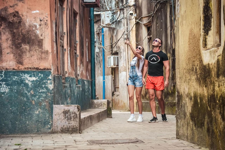 Stone Town + Viaje de las especias con una guía expertaZanzíbar: viaje por las especias con una guía experta