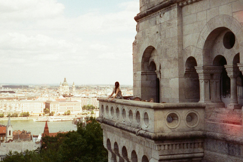 Buda Castle Hill Tour: Fisherman’s Bastion & Matthias Church Buda Castle Hill Tour German
