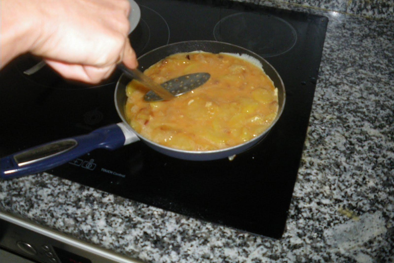 From Madrid: Cooking Class by a Castle in the Olive Groves