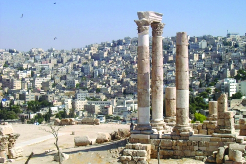 Entdecke das Beste von Jordanien mit einer Tour durch Amman und das Tote MeerAmman und das Tote Meer - nur Transport