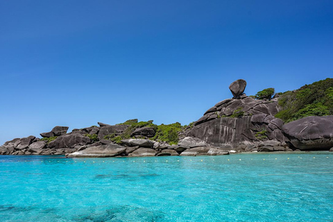 Depuis Khao Lak : Excursion d&#039;une journée aux îles Similan avec plongée en apnéeKhao Lak : Excursion d&#039;une journée aux îles Similan avec plongée en apnée le matin