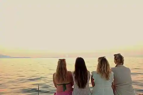 Panormo: Sunset All-Inclusive Catamaran Cruise with Snacks