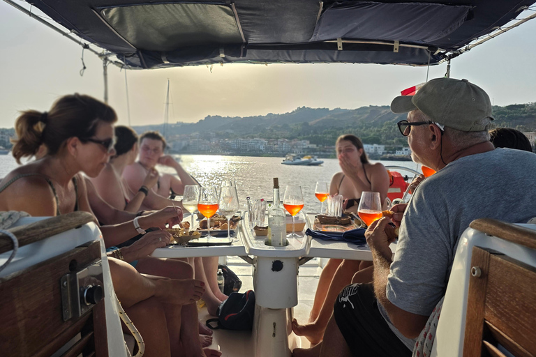 Catane : Excursion en voilier avec brunch et pause baignade (4 h)