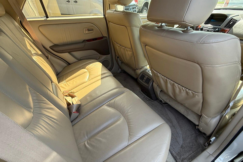 Siem Reap to Phnom Penh: Private Transfer with Scenic Stops