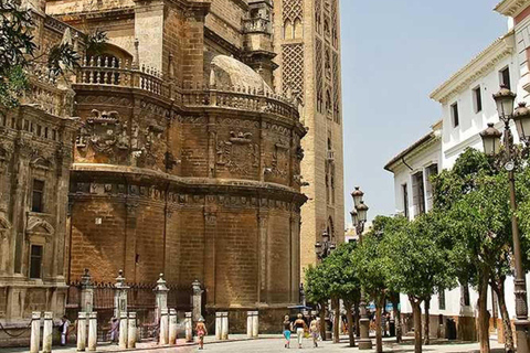 Seville: Cathedral & Giralda Entry Ticket with Audio Guide