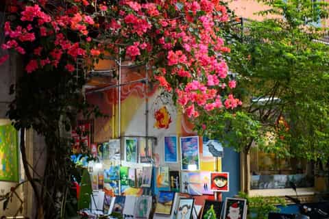 絵画と探索：深センダフェン油彩村3時間ツアー | GetYourGuide