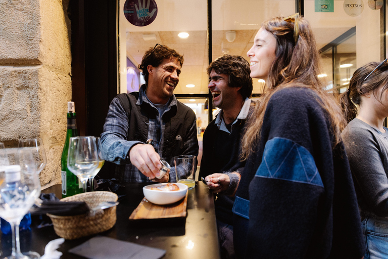 Surf Lesson, Cultural Walk, and Pintxos Tour in San Sebastian Complete Experience (Surfing + City Tour + Pintxos) – Open Tour