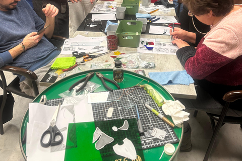 Thessaloniki: Christmas Stained Glass Ornaments Workshop