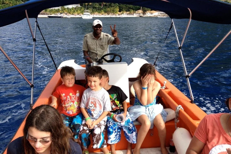 St. Lucia: Private Bootstour nach SoufriereHalbtags 25&#039; Schnellboot &quot;Israel King&quot;