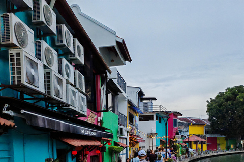 Melaka After Dark Food Tour with Local Guide