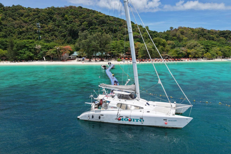 Phuket: tour en yate de lujo por las islas Racha y Coral