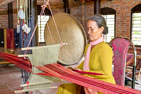 Hoi An: tour de meio dia pelo processo de produção de tecido de sedaTour em Grupo (máx. 15 pax / grupo)