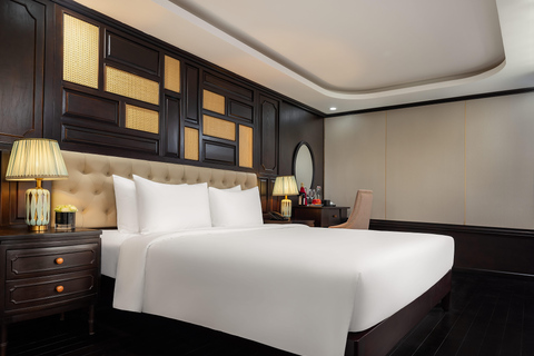 Amanda Pearl Cruise - Ha Long & Lan Ha Bay Multi-Day Cruise Departing at Ha Long (Check-in at 11:00 AM)
