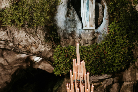 Lourdes through the eyes of Saint Bernadette: In Group