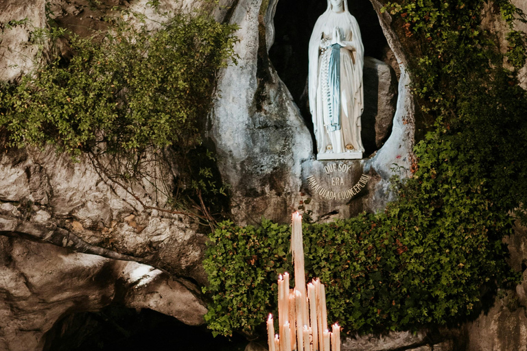 Lourdes through the eyes of Saint Bernadette: In Group