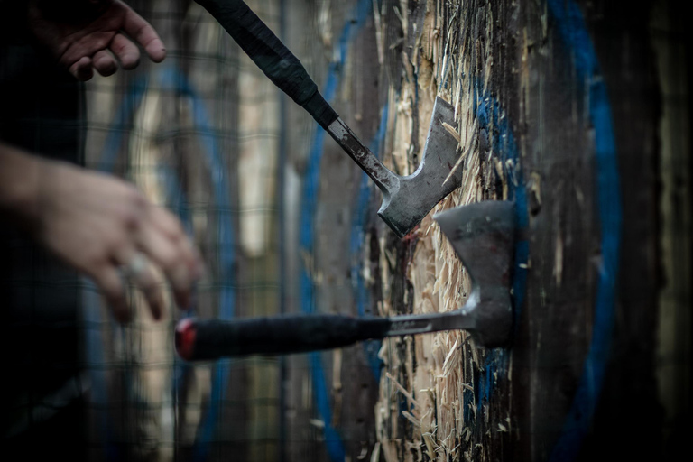 Riga: Axe and Knife Throwing Experience