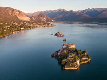 All-inclusive ticket for Isola Bella and Isola dei Pescatori