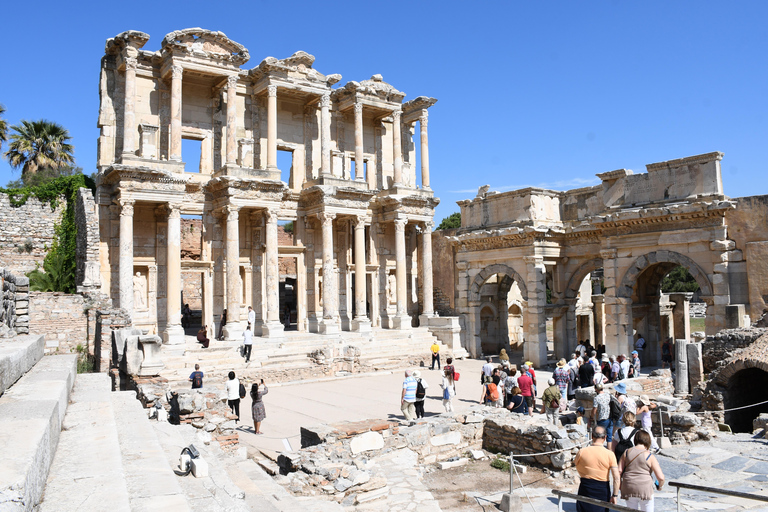 Kusadasi: Ephesus Private Tour with Turkish Bath Experience