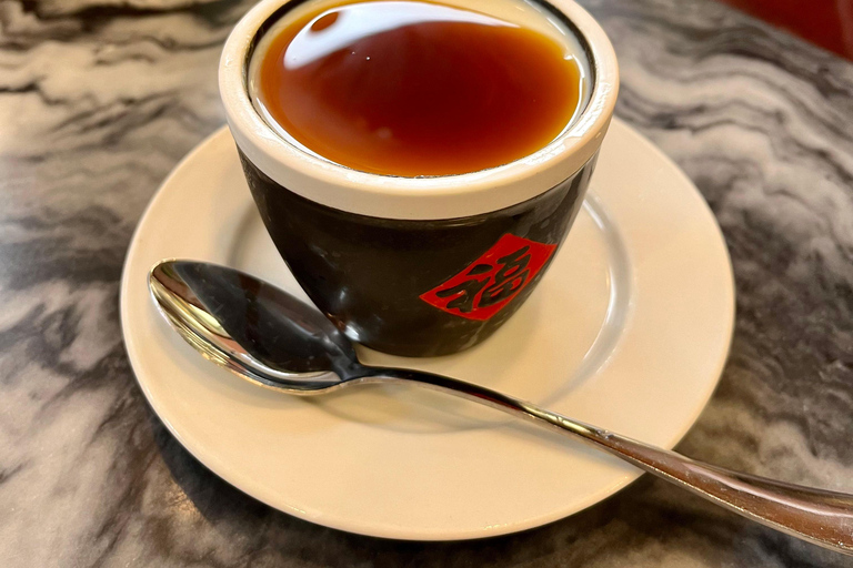 Guangzhou Street Bites: Tangshui, Dim Sum, and Desserts