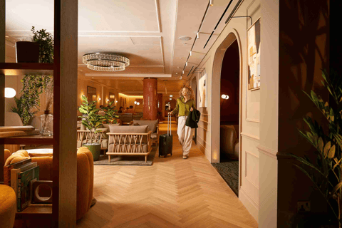 London: Heathrow Airport Lounge Access by DragonPass Terminal 2 International Departure: No1 Lounge